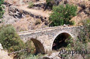 akapnou.jpg (132829 bytes)
